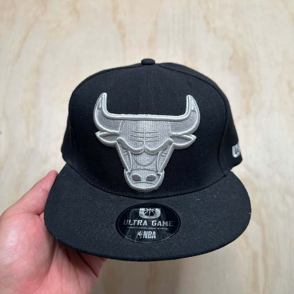 New Era Chicago Bulls Ultra Game Snapback Hat Black Silver Bull Logo